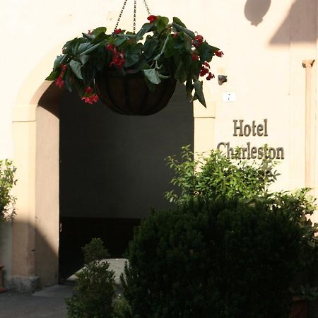 Hotel Charleston Spoleto Esterno foto