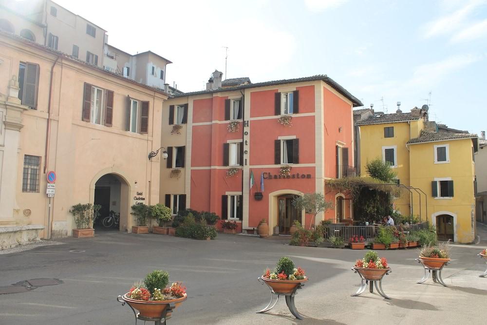 Hotel Charleston Spoleto Esterno foto