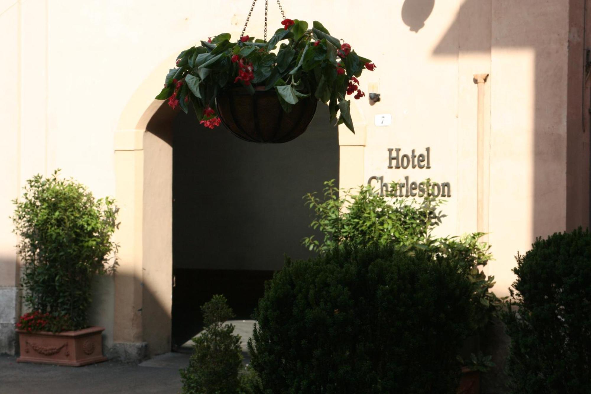 Hotel Charleston Spoleto Esterno foto