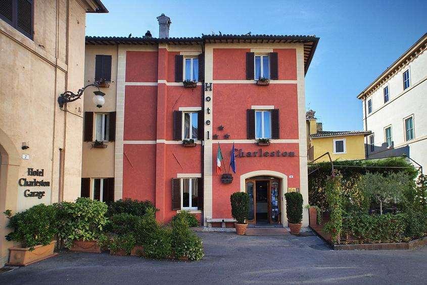 Hotel Charleston Spoleto Esterno foto